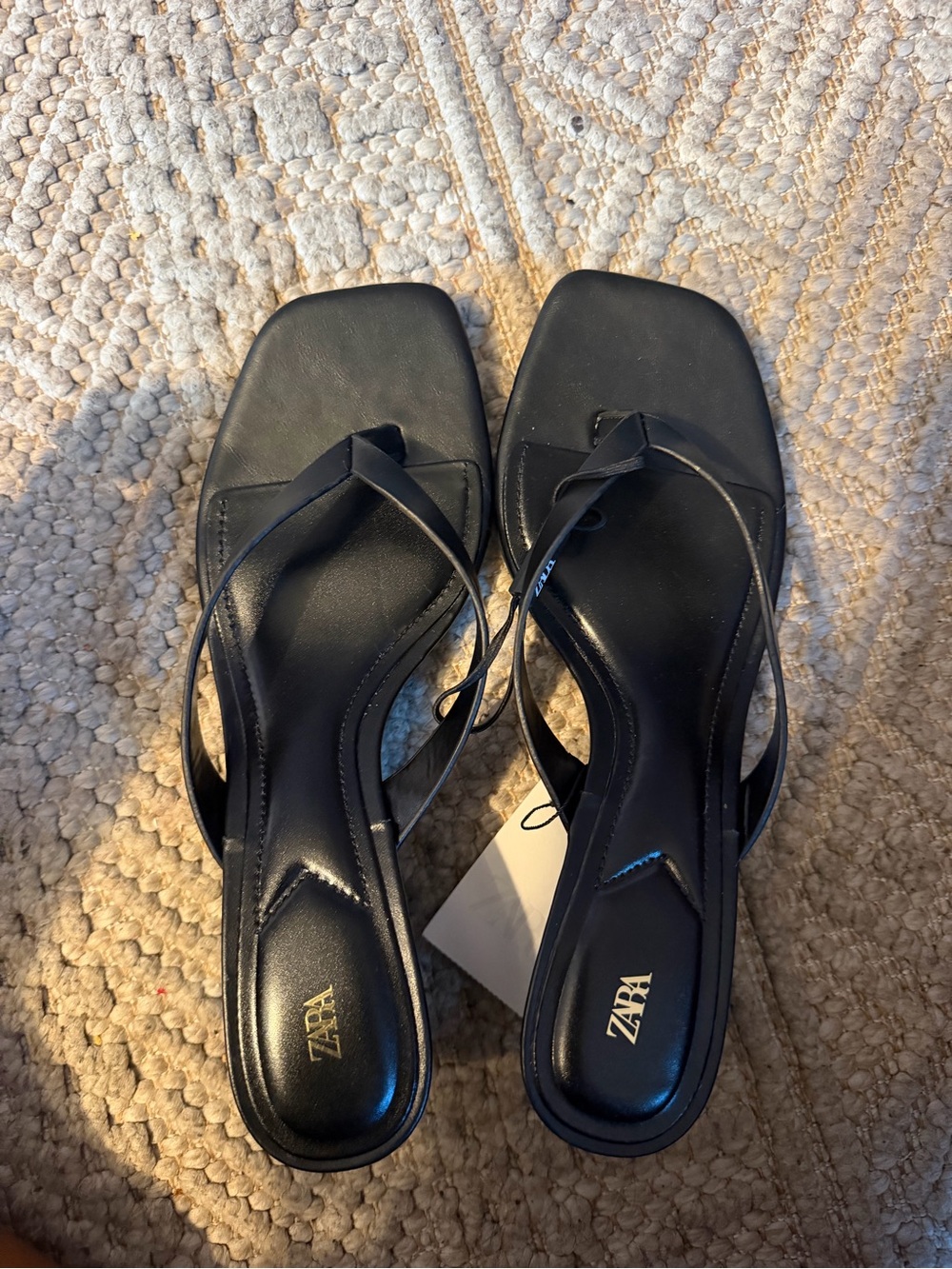 Zara Black Square-Toe Thong Wedge Sandals - Minimal Chic - Picture 8 of 8